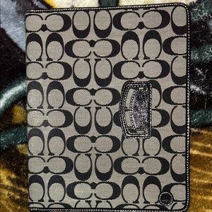 Black and Gray Patterned iPad Tablet Case